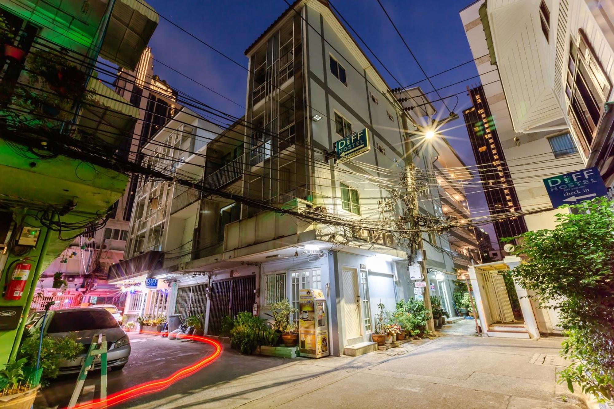 Diff Hostel Bangkok Exterior photo